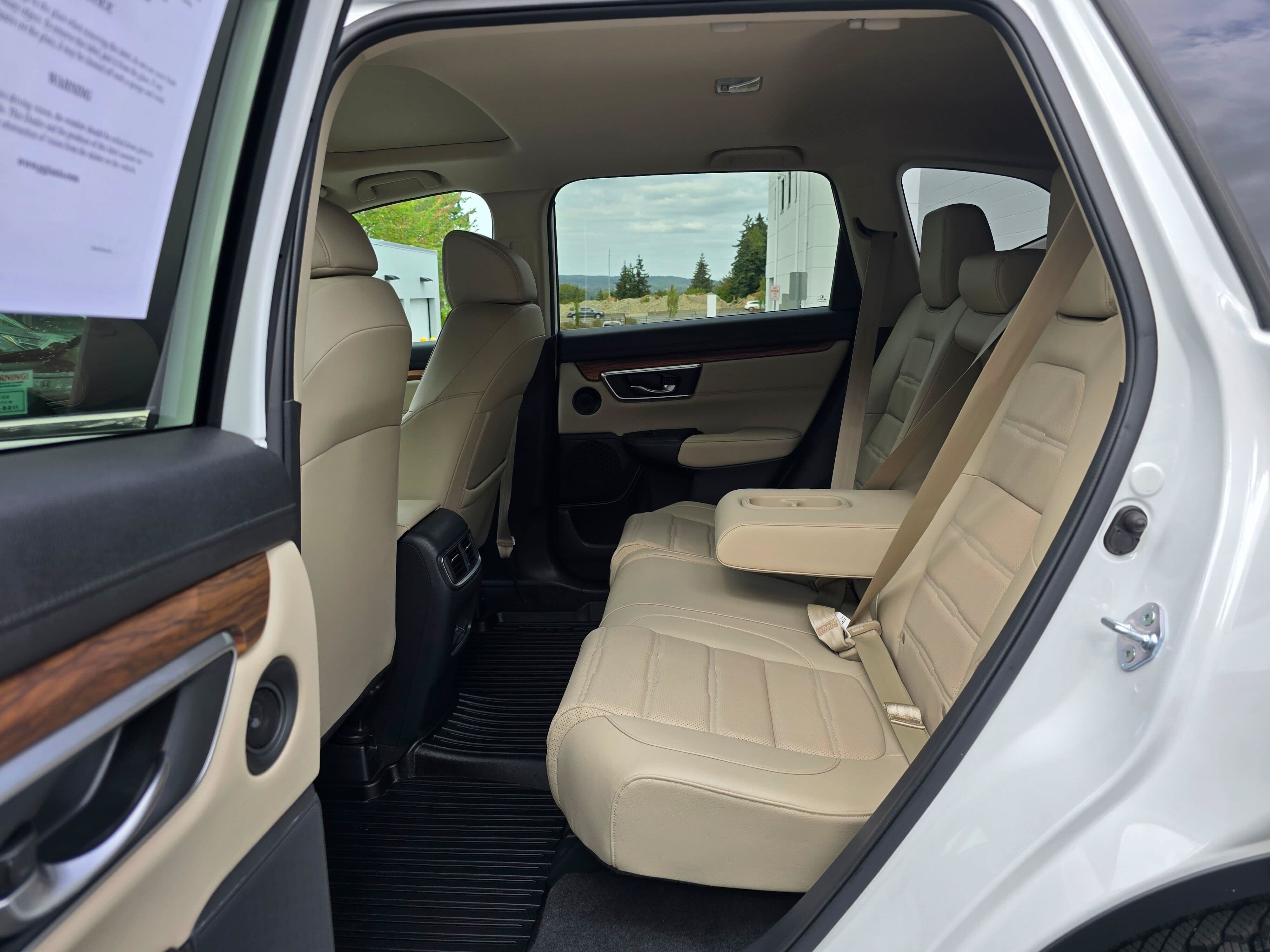 Used 2019 Honda CR-V Touring image 14