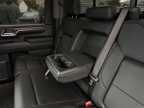 Used 2024 GMC Sierra 3500 Denali w/ Denali Reserve Package AWD/4WD image 38