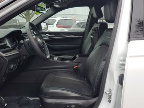 Certified 2022 Jeep Grand Cherokee Trailhawk w/ Advanced Protech Group II image 5