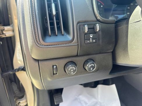 Used 2022 GMC Canyon AT4 AWD/4WD image 24