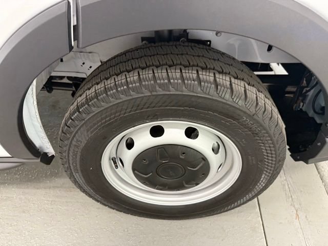 New 2026 Ford Transit 250 148 Medium Roof RWD image 5
