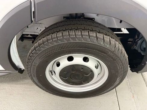 New 2026 Ford Transit 250 148 Medium Roof image 5