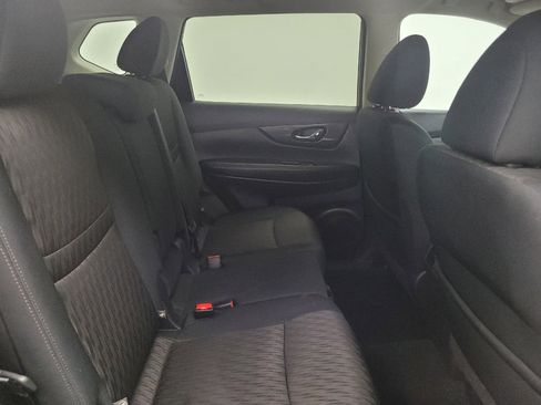 Used 2017 Nissan Rogue SV AWD/4WD image 19