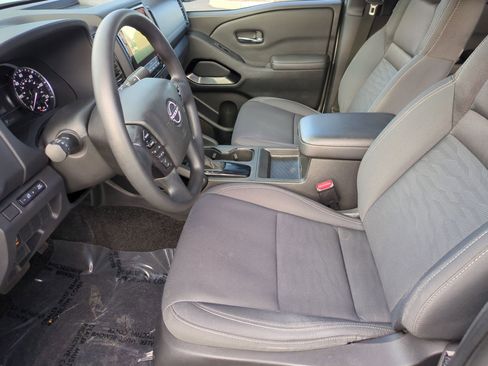 Used 2023 Nissan Frontier SV w/ Midnight Edition Package image 14