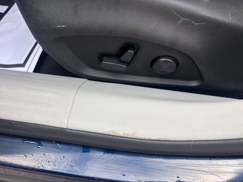 Used 2017 Jeep Compass Limited image 9