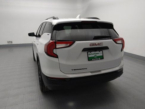 Used 2023 GMC Terrain SLT w/ Elevation Edition image 6