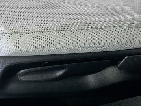 Certified 2025 Toyota Corolla Cross L image 13