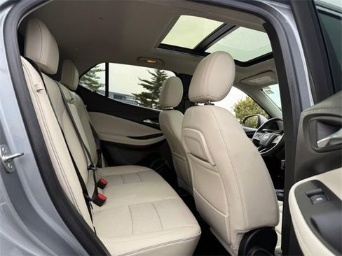 Used 2023 Buick Encore GX Essence w/ Experience Buick Package image 11