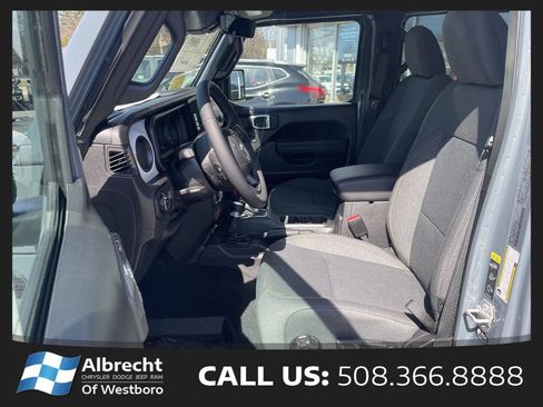 New 2026 Jeep Gladiator Sport AWD/4WD image 10