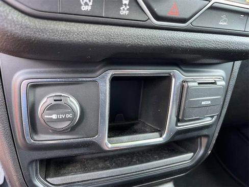 Used 2024 Jeep Wrangler Sport image 20