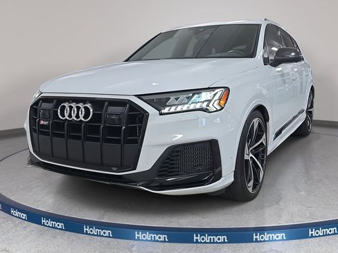 Used 2024 Audi SQ7 Premium Plus w/ Carbon Package image 1