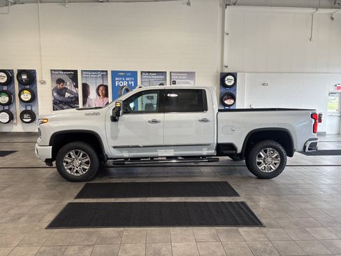 New 2026 Chevrolet Silverado 2500 High Country w/ Technology Package image 8