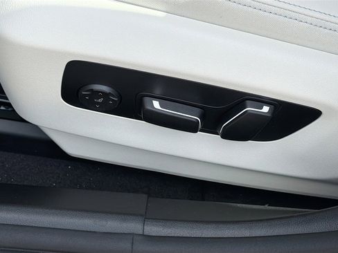 New 2027 BMW 550e xDrive w/ Executive Package AWD/4WD image 24