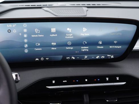 Used 2025 Buick Enclave Preferred image 22