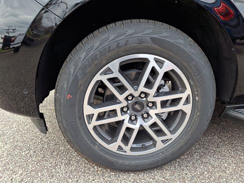 New 2025 Ford Expedition Max Active image 18