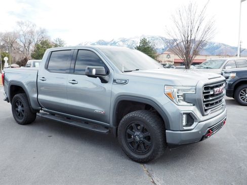 Used 2019 GMC Sierra 1500 AT4 w/ AT4 Premium Package image 3