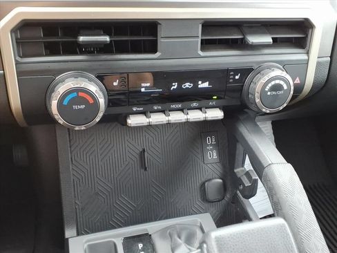 Certified 2024 Toyota Tacoma SR5 AWD/4WD image 24