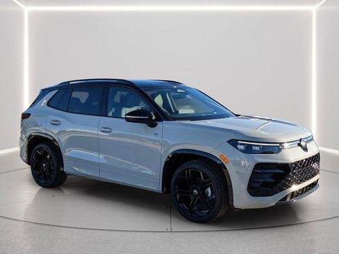 New 2026 Volkswagen Tiguan SE R-Line image 7