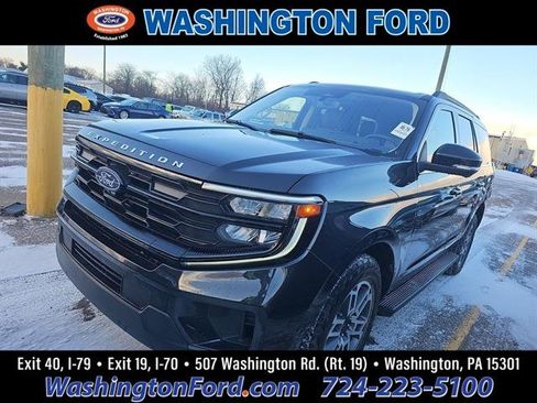 Used 2025 Ford Expedition Active image 1