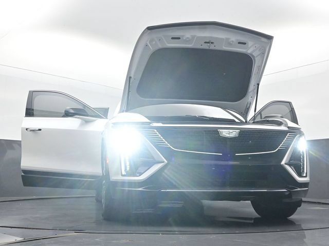 Certified 2024 Cadillac Lyriq Sport w/ LPO, Floor Liner Package AWD/4WD image 58