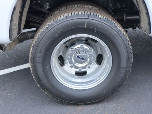 New 2026 Ford F350 XL AWD/4WD image 17