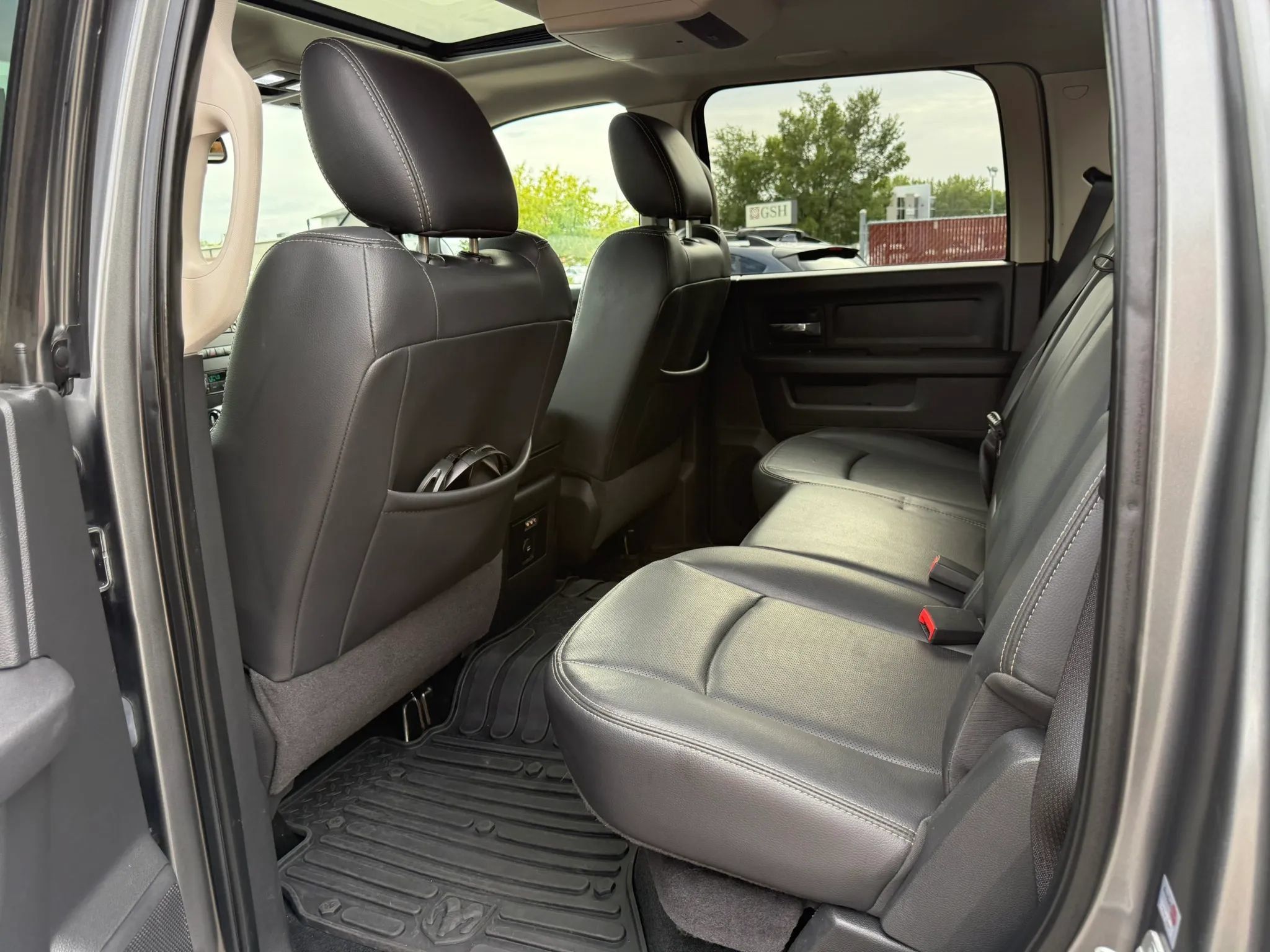 Used 2011 RAM 1500 Sport w/ Sport Premium Group AWD/4WD image 12