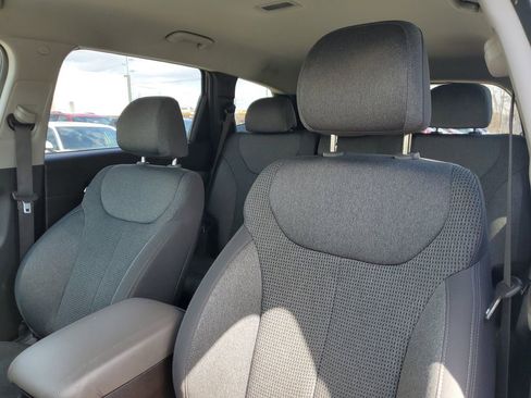 Used 2020 Hyundai Santa Fe SE image 11