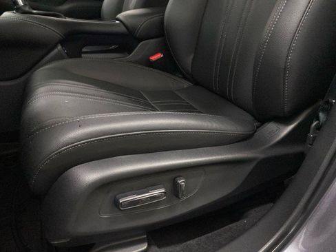 Used 2026 Honda HR-V EX-L image 16