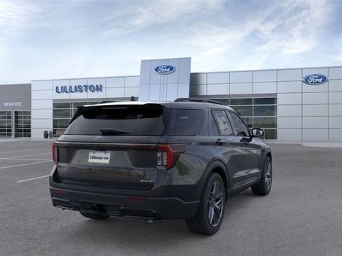 Used 2026 Ford Explorer ST-Line w/ ST-Line Street Pack image 8
