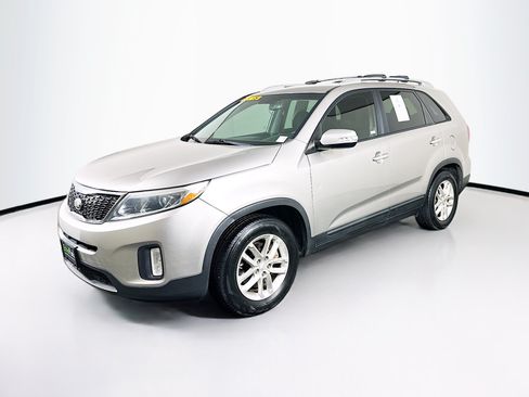 Used 2015 Kia Sorento LX FWD image 3