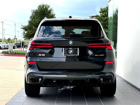 New 2026 BMW X5 xDrive40i w/ M Sport Package AWD/4WD image 6