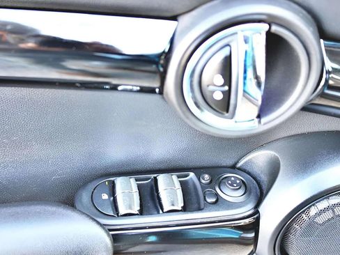 Used 2016 MINI Cooper S FWD image 10