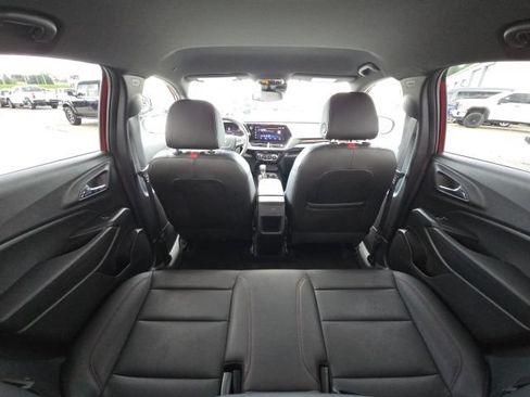 Used 2025 Chevrolet Trax RS w/ Driver Confidence Package FWD image 13
