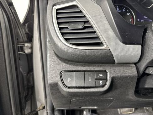 Used 2023 Kia Seltos LX AWD/4WD image 14