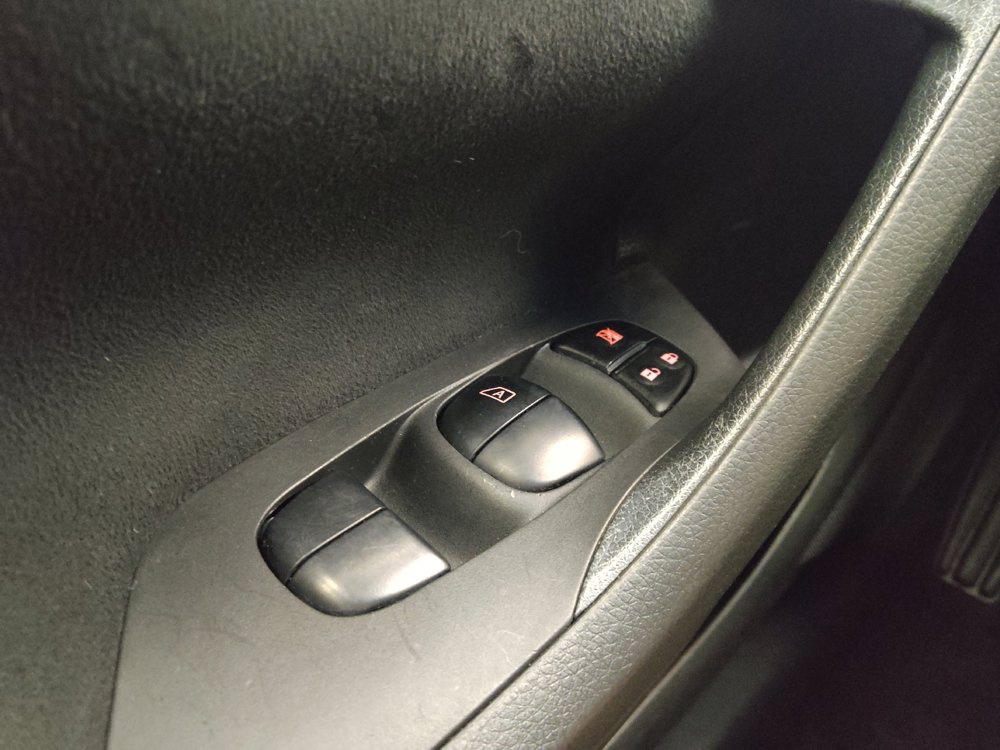 Used 2015 Nissan Altima 2.5 SV FWD image 27