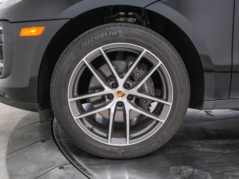 Certified 2023 Porsche Macan AWD/4WD image 14