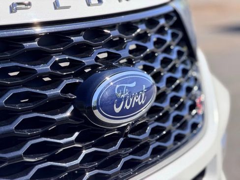 Used 2021 Ford Explorer ST w/ Equipment Group 401A AWD/4WD image 31