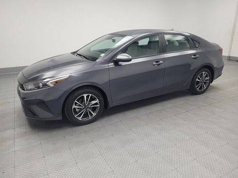 Used 2023 Kia Forte LXS w/ LXS Technology Package image 2