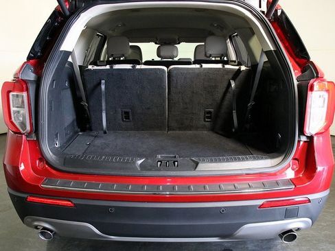 Used 2023 Ford Explorer Limited image 33