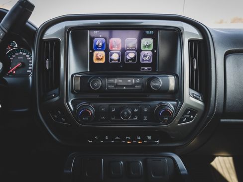 Used 2018 Chevrolet Silverado 2500 High Country w/ Duramax Plus Package image 5