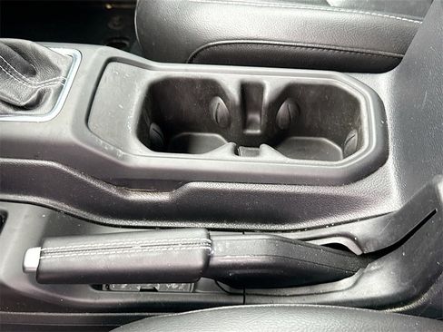 Used 2023 Jeep Wrangler Unlimited Sahara w/ Cold Weather Group image 17