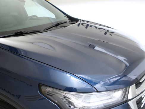 Used 2023 Chevrolet Traverse LT w/ LPO, Floor Liner Package image 13