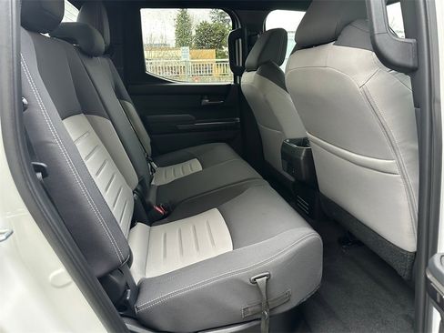 Used 2024 Toyota Tacoma TRD Off-Road image 42