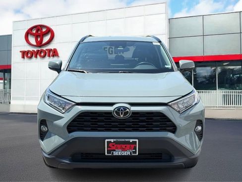 Used 2021 Toyota RAV4 XLE w/ XLE Grade Weather Package AWD/4WD image 13