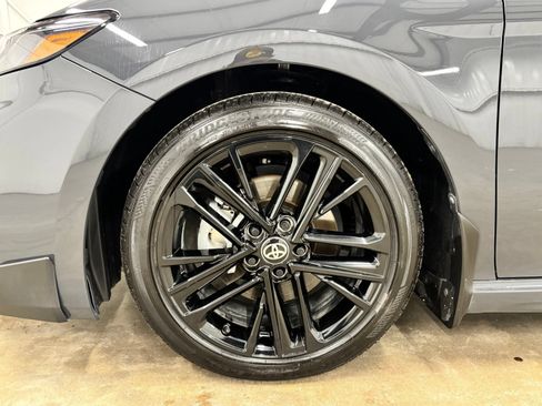 Used 2026 Toyota Camry SE FWD image 9