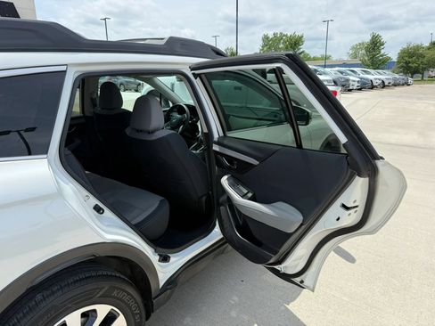 Used 2020 Subaru Outback Premium w/ Popular Package #1 AWD/4WD image 23