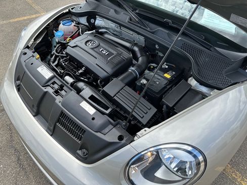 Used 2014 Volkswagen Beetle 1.8T FWD image 14