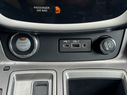 Used 2023 Nissan Murano SV FWD image 26