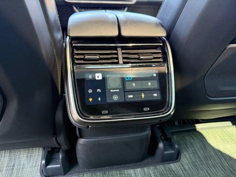 Used 2022 Rivian R1T Launch Edition AWD/4WD image 25