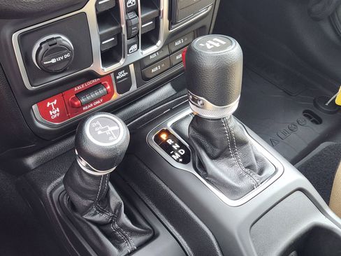 New 2026 Jeep Wrangler Unlimited Sport AWD/4WD image 19